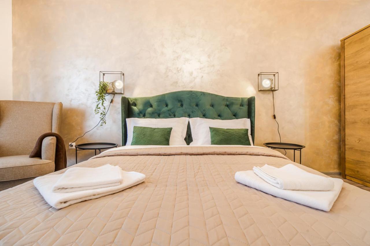 Apartament Smarald Braşov Buitenkant foto