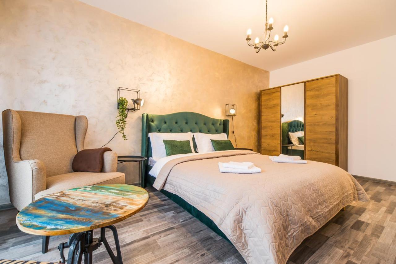 Apartament Smarald Braşov Buitenkant foto