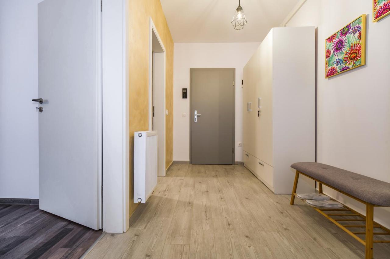 Apartament Smarald Braşov Buitenkant foto